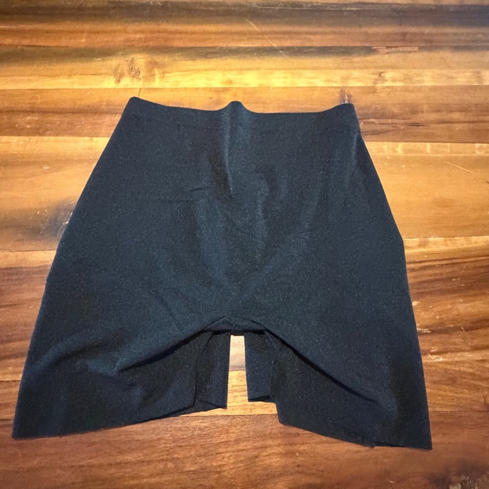 SKIMS Core Control Short Onyx Black High Waisted Shapewear Size Large